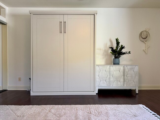 Photo - 701 1/2 Atchison St