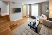 Photo - 910 19th St Townhome