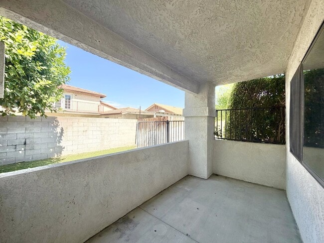 Photo - AVAILABLE NOW!! 3 Bedroom / 2 Bathroom Townhouse with pool in Cathedral City Unit B