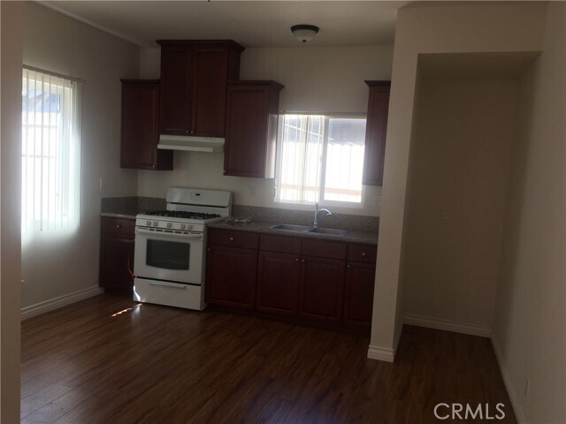 Photo - 467 N Marengo Ave