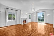 Photo - 10449 Holman Ave