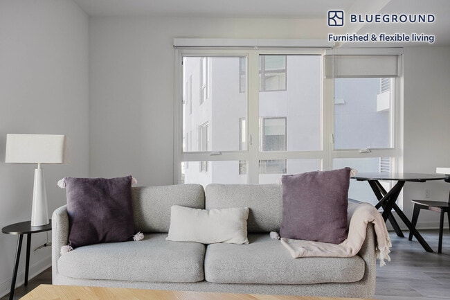 Photo - 201 The Promenade N Unit FL5-ID1258