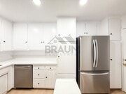 Photo - 6041 Whitsett Ave Unit 202