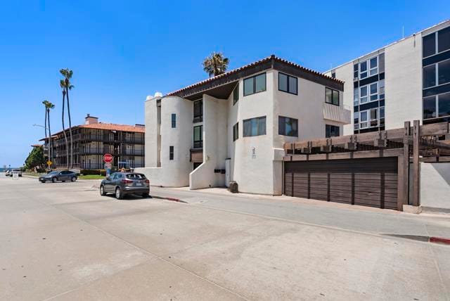 Building Photo - 2110 Avenida De La Playa
