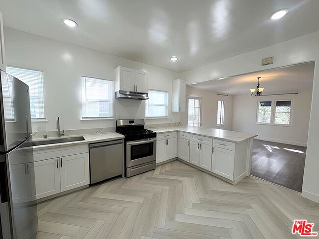 Photo - 126 S Hamilton Dr Unit 1/2