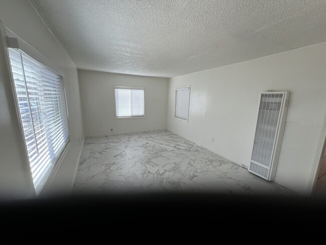 Photo - 554 S Willow Ave