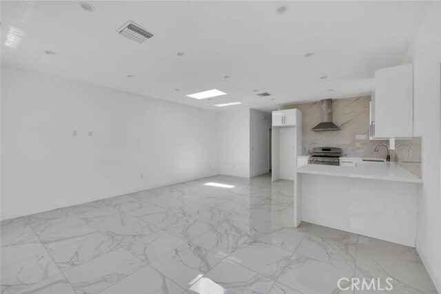 Photo - 634 E Valencia Ave
