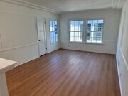 Living Room - 530 N Sycamore Ave Unit B