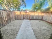 Photo - 319 HILL Unit #A