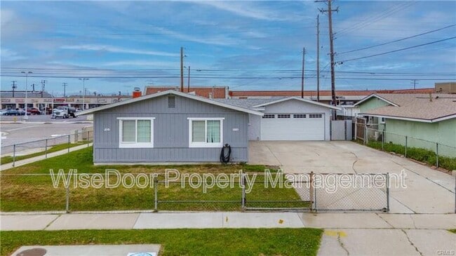 Photo - 1114 Stovall Ave House