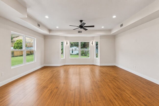 Photo - 1096 Canyon View Dr