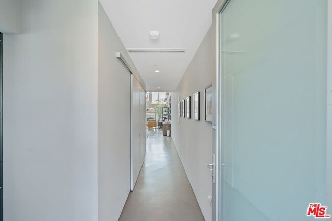 Photo - 611 N Bronson Ave Unit 6