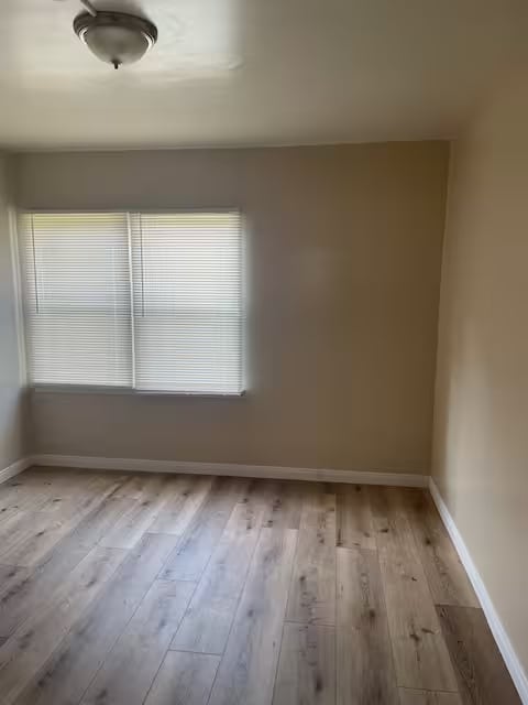 Photo - Victoria Apartments