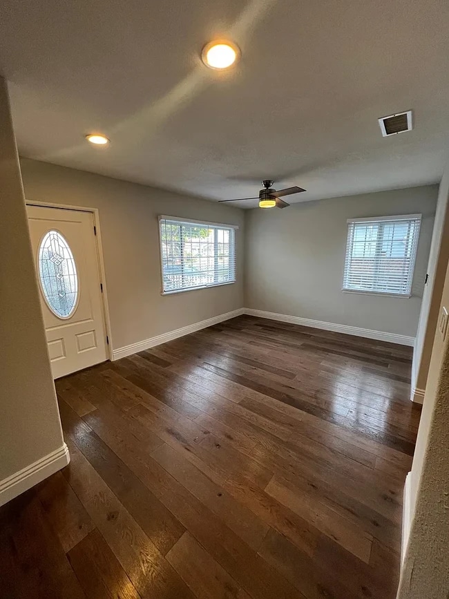 Photo - 16621 Patronella Ave