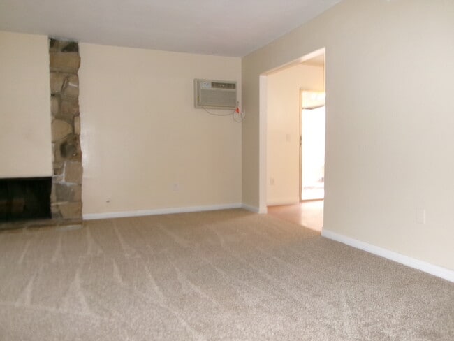 Photo - 130 Delano St Unit 1