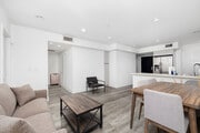 5BD, 4BA - 1,591SF - Living Room - 1539 Beloit Ave Apartments