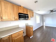 Photo - 1016 W 109th Pl Unit 1
