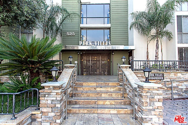 Building Photo - 525 S Ardmore Ave Unit 232 Rental
