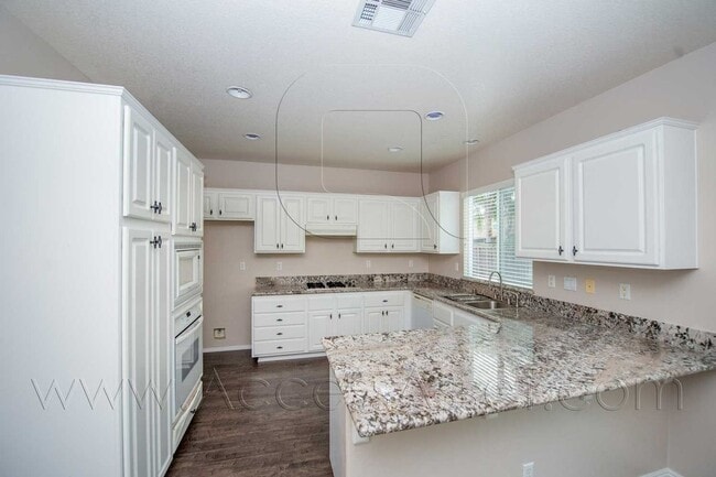 Photo - Stunning 4 Bed/2.5 Bath Home In Corona With Great Curb Appeal!