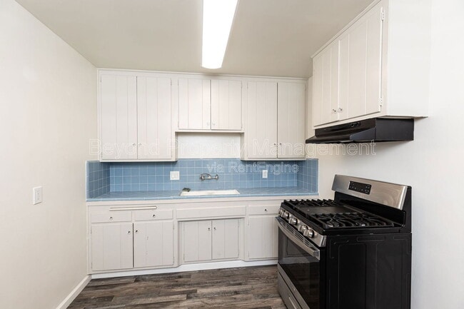 Photo - 6206 Mission Gorge Rd