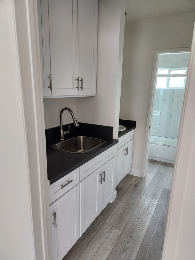 Photo - 5242 Cahuenga Blvd Unit #2