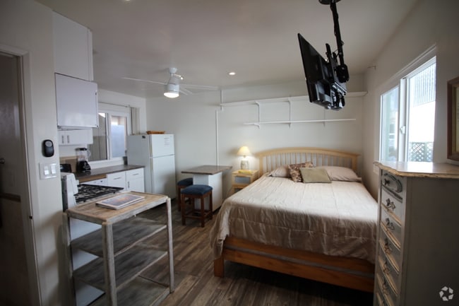 Building Photo - 745 San Fernando Pl Rental