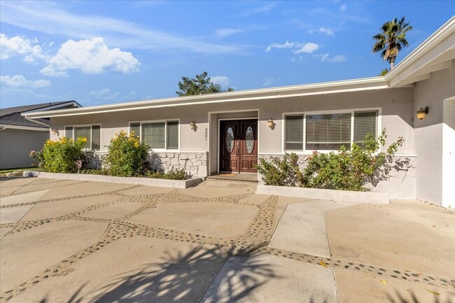 Photo - 8201 Clemens Ave