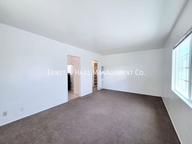 Photo - 6576 Falcon Ave