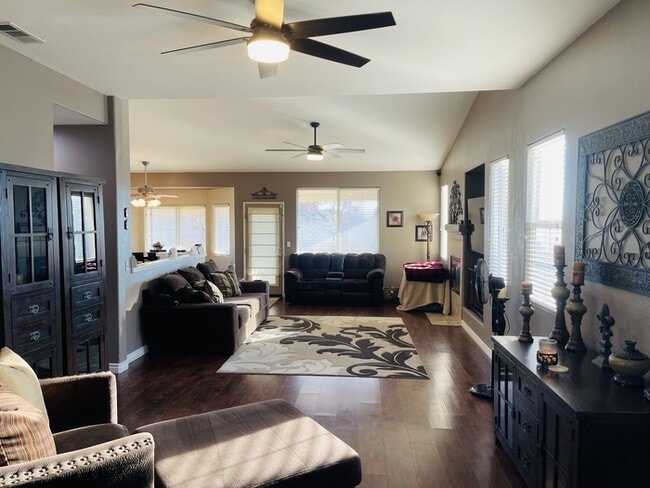 Photo - Vanilla Court