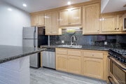 Kitchen - 275 S Church Ln Unit 275