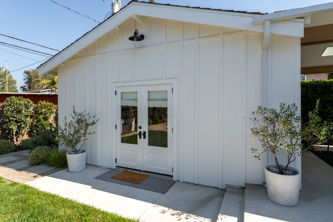 Photo - 412 Esther St Unit B