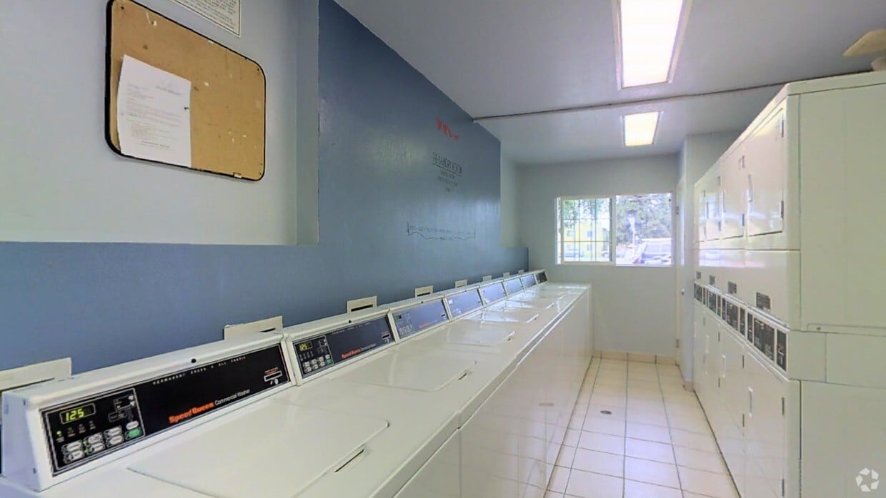3D Tour - Villa Del Sur Apartment Homes