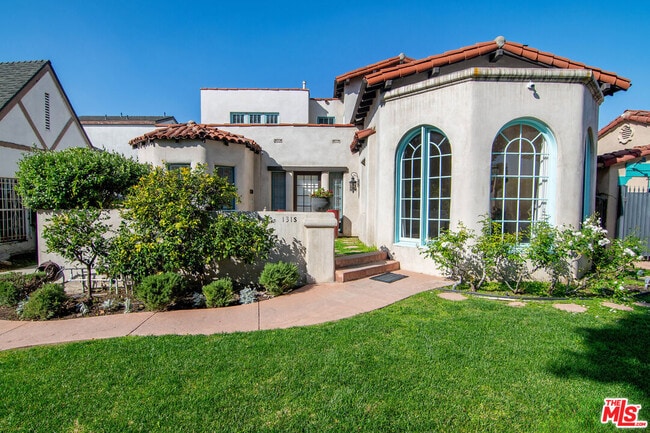 Photo - 131 S Martel Ave