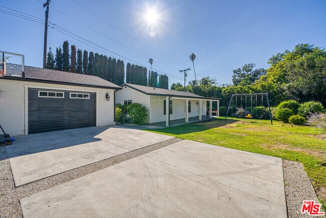 Photo - 1339 Garfield Ave