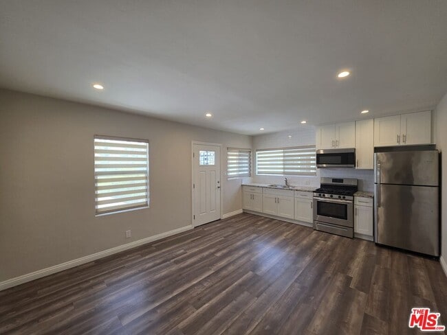 Photo - 2012 S Holt Ave Unit 2014