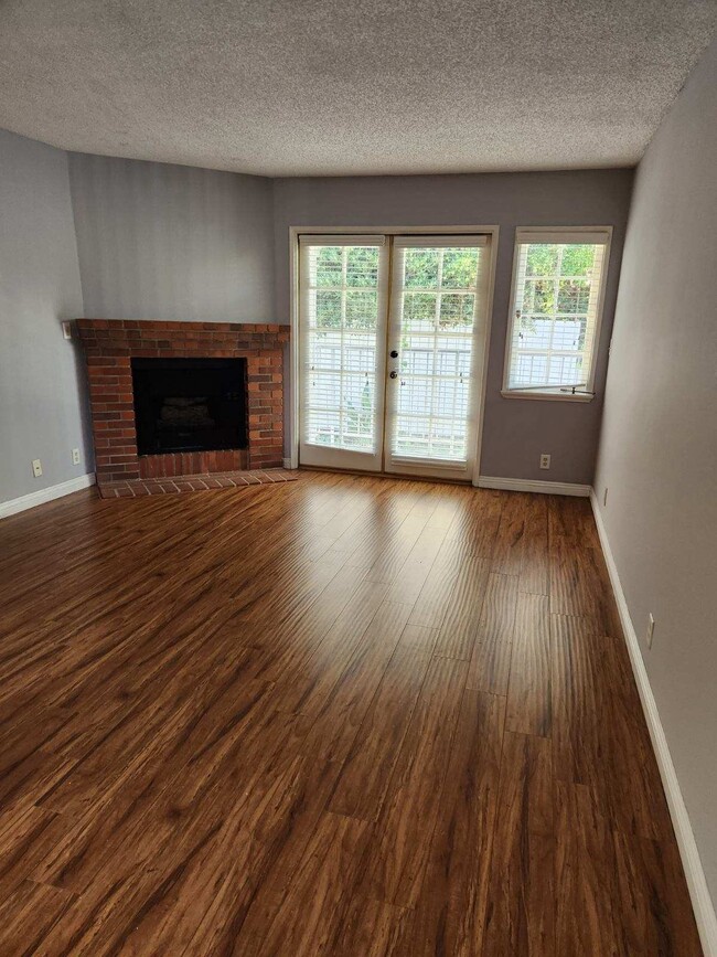 Photo - Reeves Street Apartments