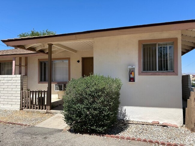 Building Photo - 759 Unit #A Rental