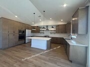 Photo - Modern Spacious 3 + 3 + Flex room