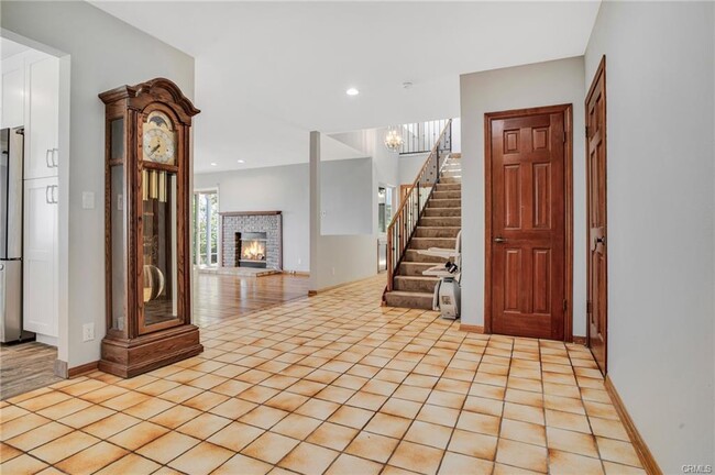 Photo - 15470 Longbow Dr House