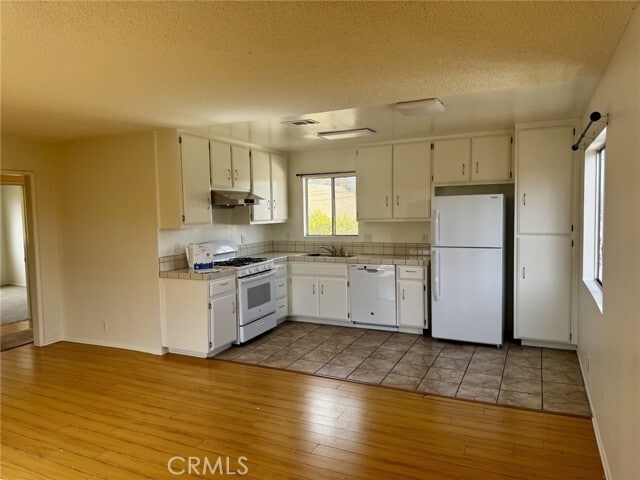 Photo - 920 N Alameda Ave