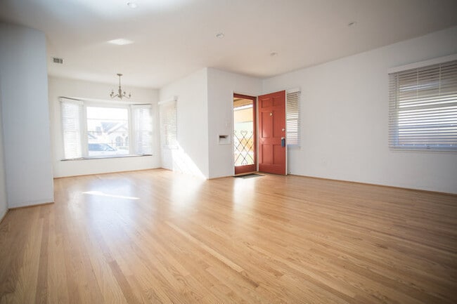 Photo - Prime Old Town Orange location