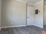 Photo - 567 S Wilton Pl