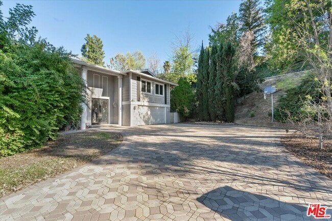 Photo - 20001 Gypsy Ln