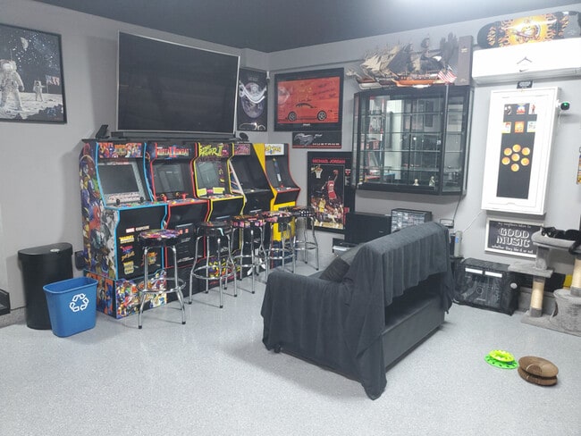 Photo - 22956 Scribner Dr