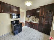 Photo - 1533 W 80th St Unit 6