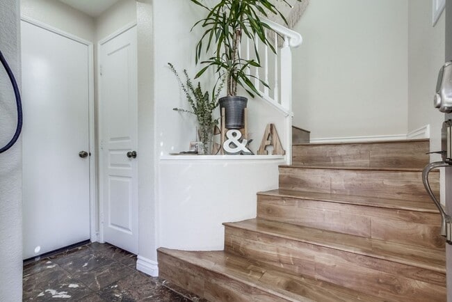 Photo - Spacious 3 Bed / 3 Bath Townhome with 2-Car Garage in Gated San Marcos Community