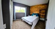 Photo - 3345 Oliphant St