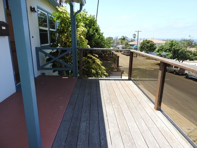 Photo - Beautiful Duplex with Ocean Breeze