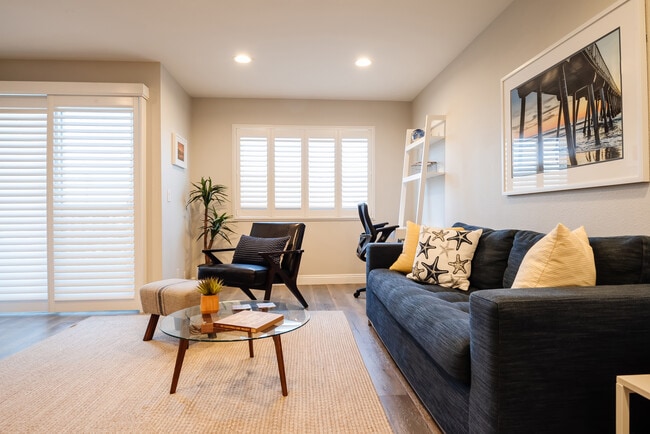 Photo - 2411 Prospect Ave Unit 215