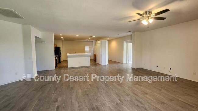 Photo - 41213 McKenzie Ln